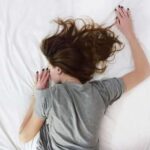 Чим небезпечне недосипання: негативні наслідки поганого сну