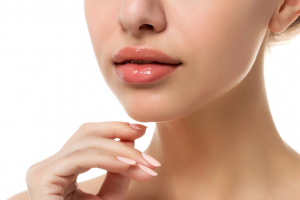 Увеличение губ: гиалуроновая кислота приходит на помощь