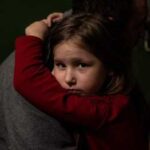 Як підтримати дитину під час повітряної тривоги: поради психологів