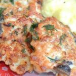 Смачні котлетки з рубаного курячого філе та печериць