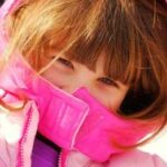 Діти дружать із зимою за веселі подарунки – сніжки, гірки і санчата
