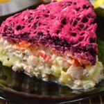 Як приготувати корисний салат — “оселедець під шубою”
