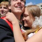 У школах України відсвяткували Останній дзвоник (дивитися фото)