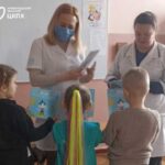 Фахівці Кіровоградського центру контролю та профілактики хвороб розповіли дітям про кір та його проф...