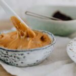 Через ці 9 причин арахісове масло має бути у вашому раціоні