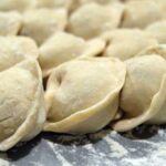Як приготувати смачний та соковитий фарш для пельменів