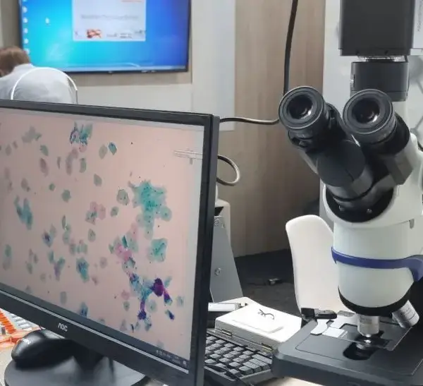 Медицина майбутнього: до Білорусі везуть робота-хірурга з Китаю – де він з'явиться