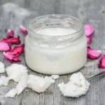 Кокосове масло для кухні та ванної: де його користь реальна, а де – переоцінений тренд