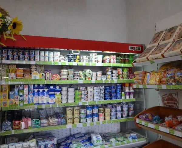 Чому знежирені продукти насправді змушують вас їсти більше цукру