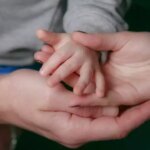 Чому ваша дитина бреше вам, навіть якщо ви думаєте, що це не так