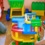 Хитрість, щоб дитина прибрала іграшки: працює без нагадувань