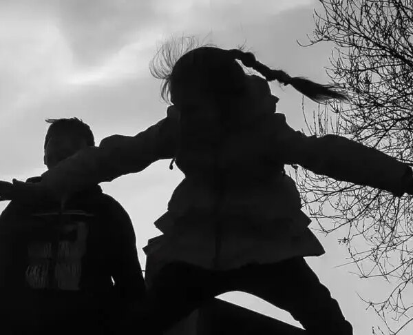 «Синдром спорожнілого гнізда»: як жити батькам, коли діти з'їхали та їхній будинок спорожнів