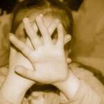 Чому ви постійно кричите на дитину: 5 сигналів, що ваше терпіння на нулі, і як це виправити