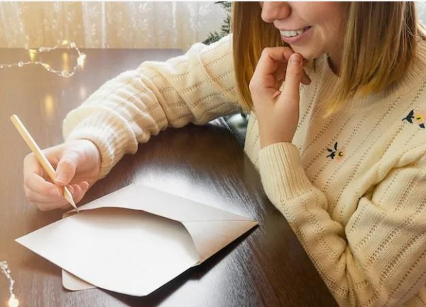 Як написати гарний лист-визнання коханій людині до Дня святого…