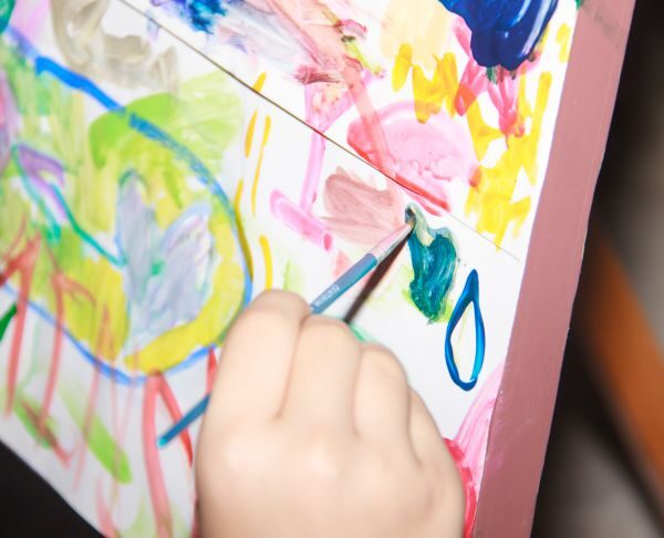 Що приховує дитячий малюнок сім'ї: як розпізнати тривогу