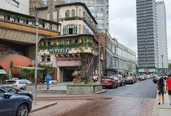 Як маніпулювати людьми, не кажучи жодного слова? Психологи…