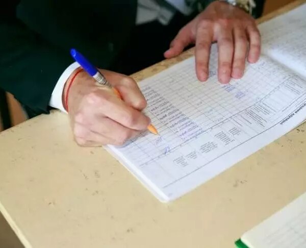 Як не впасти в депресію після звільнення: дозвольте собі відпочити та поплачте