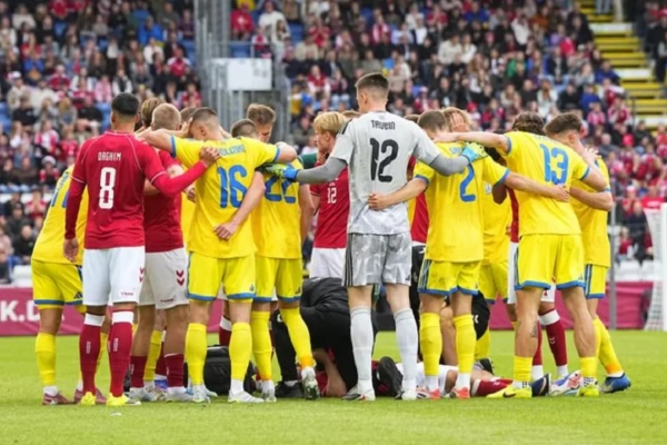Футбольний матч Данія – Україна достроково припинили через інцидент з капітаном господарів