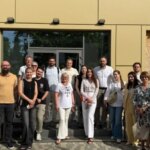 Лікар Odrex керує групою підтримки на судових засіданнях: вистава зрежисована обвинуваченим.