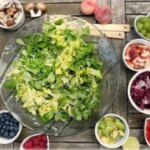 Taylor Farms відкликає салати: небезпечна циклоспора загрожує 27 штатам США