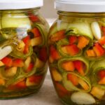Кабачкові рулетики з морквою та часником на зиму