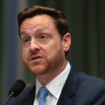 Сенатори висвітлюють вплив Кріса Кломпа на слуханнях щодо затвердження